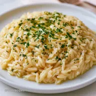Creamy Garlic Parmesan Orzo in 20 Minutes